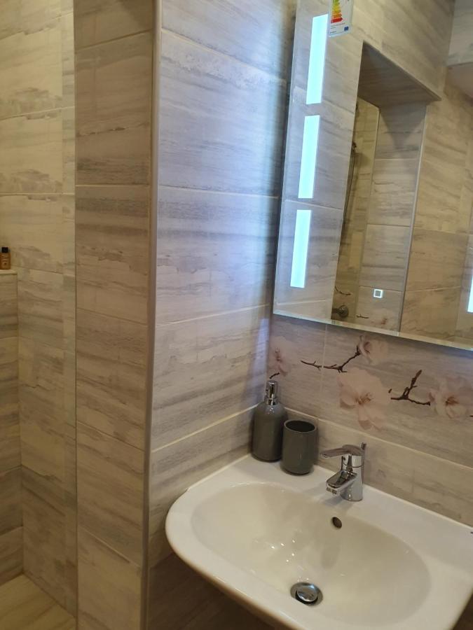 Malavi Top Center Deluxe Studio Ruse! Comfort&Clean! Exterior foto